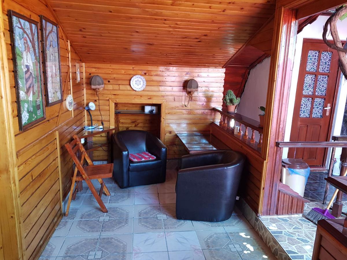 Отель Casa Simona Доуэ-Май Экстерьер фото